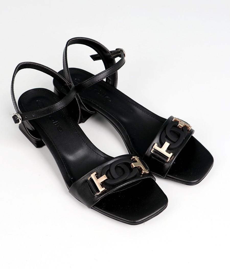 Sandales à demi- talons